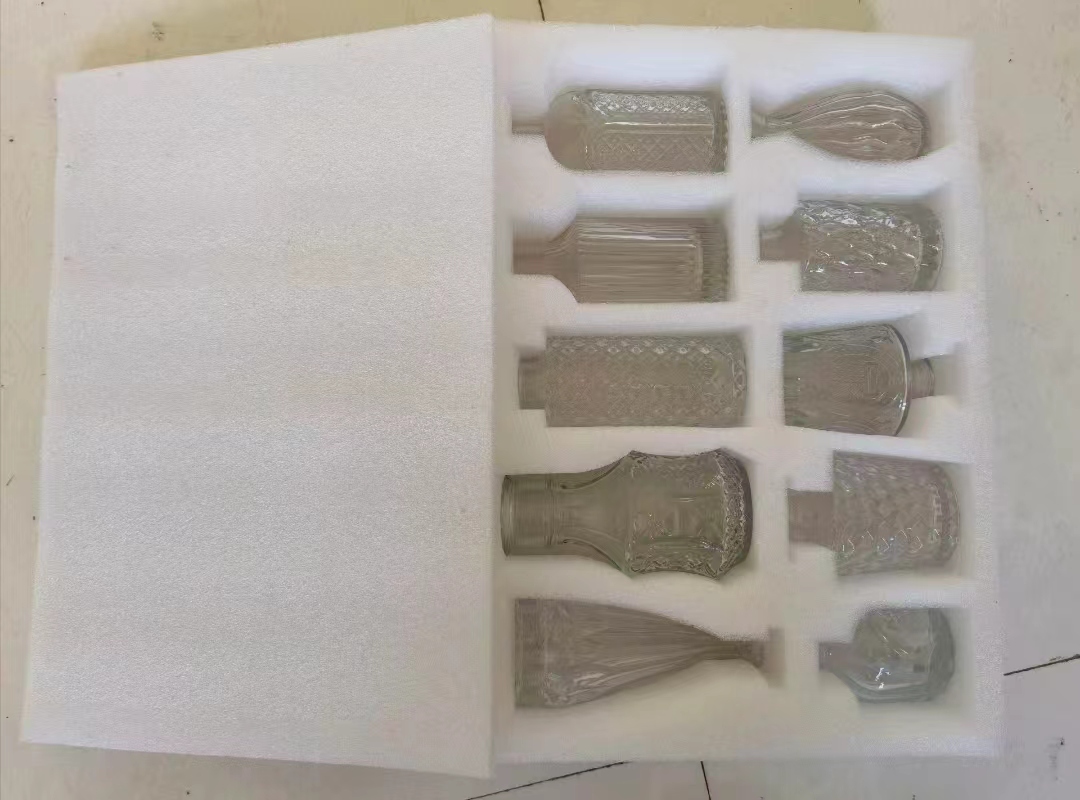 珍珠棉內托在玻璃制品包裝中的創新解決方案
